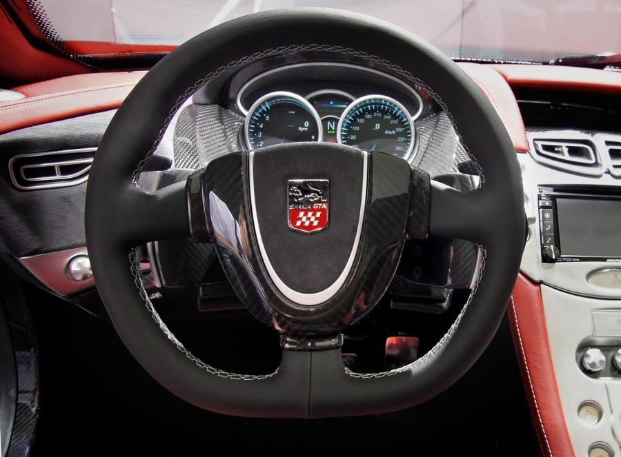 Панель приборов GTA Spano 2015 года  (фото 11 из 13)